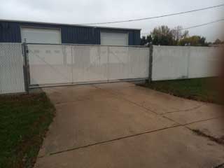 Guard Fence cantilever gate