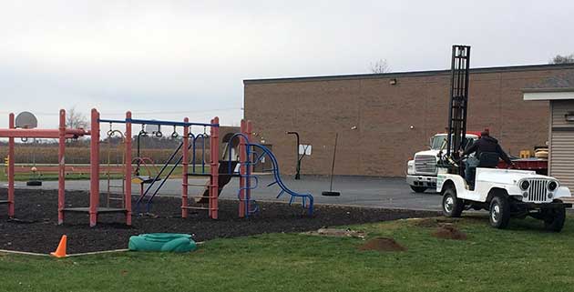 Guard Fence Playground Fence and hole drilling